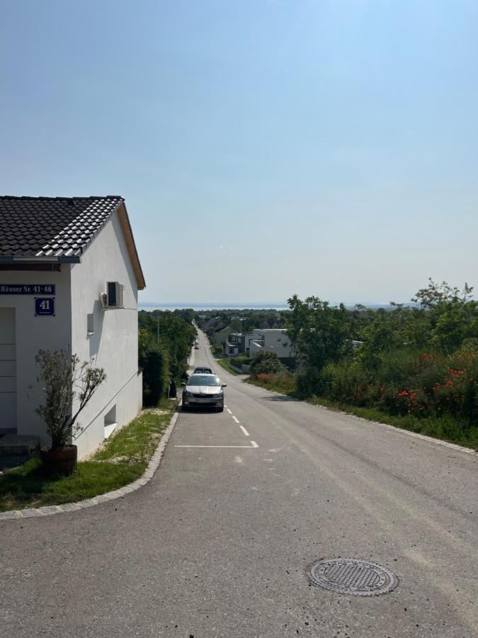 Haus Karner Villa Neusiedl am See Exteriör bild