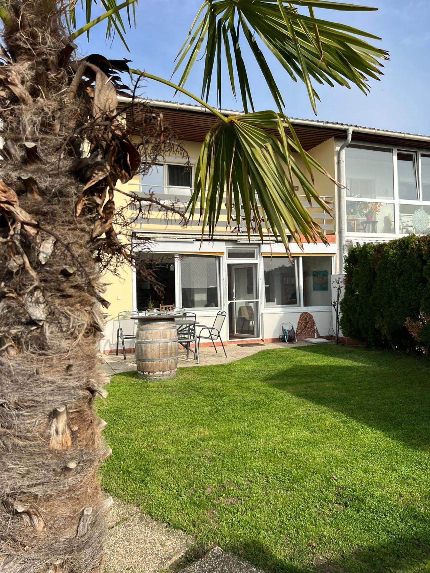 Haus Karner Villa Neusiedl am See Exteriör bild